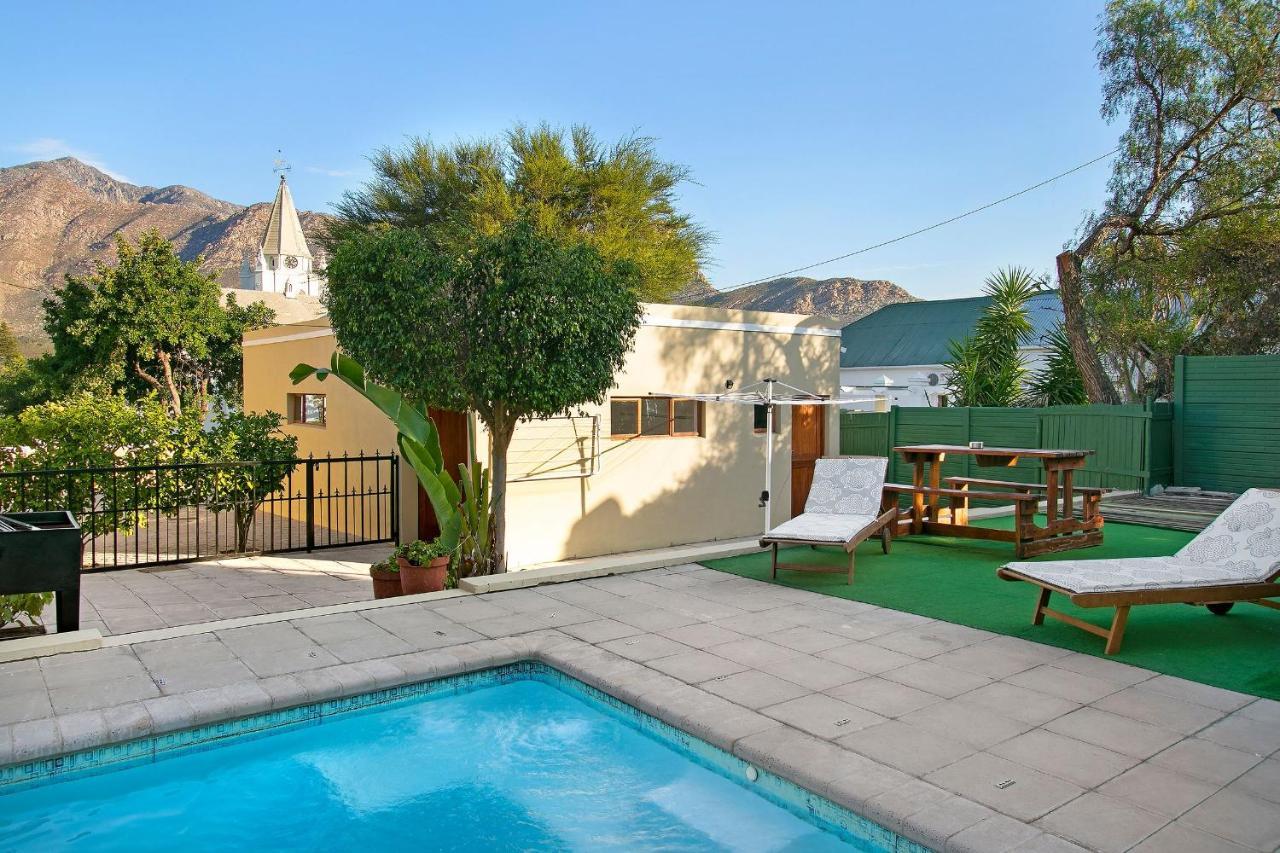 J'S Audacious Living Montagu Self Catering Apartman Kültér fotó