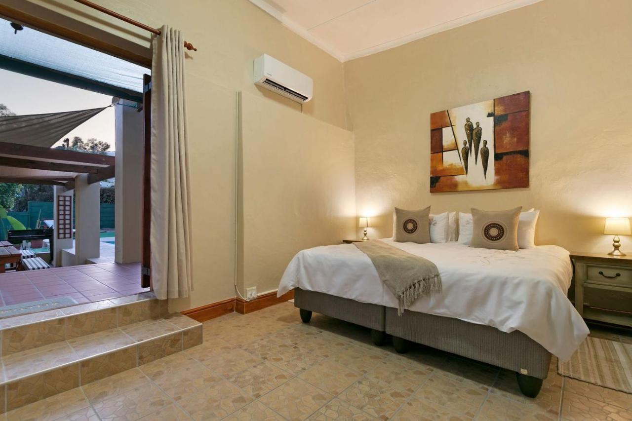 J'S Audacious Living Montagu Self Catering Apartman Kültér fotó