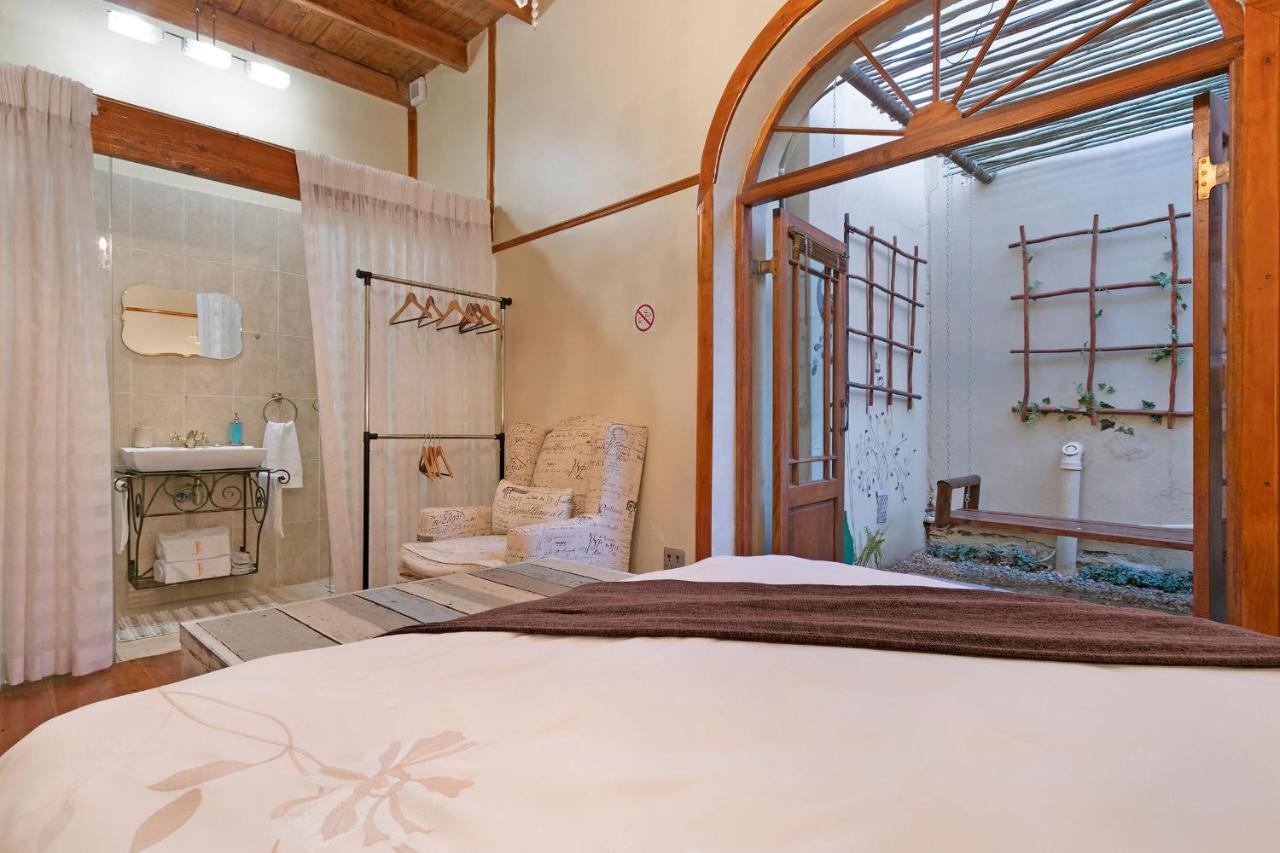 J'S Audacious Living Montagu Self Catering Apartman Kültér fotó